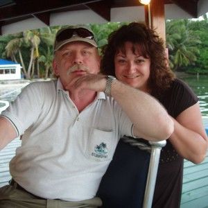 Meet your Posher, Tee